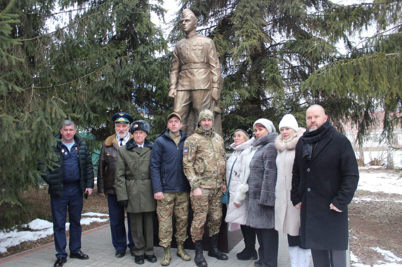 Воено — историческая акция посвящённая подвигу Героя Сталинградской битвы командира 35 -й гвардейской стрелковой дивизии генерала-майора В. А. Гладкова.